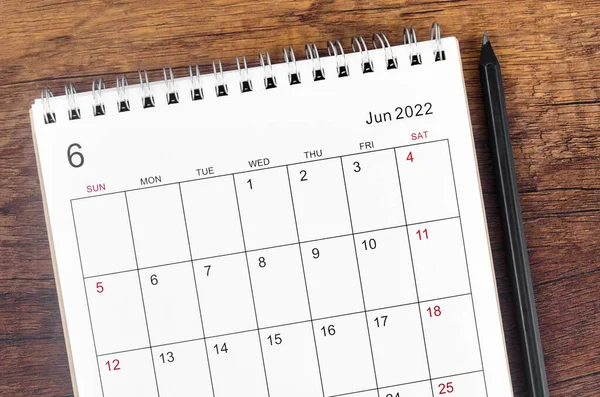 Der Tischkalender Vom Juni 2022 Auf Dem Holztisch — Stockfoto