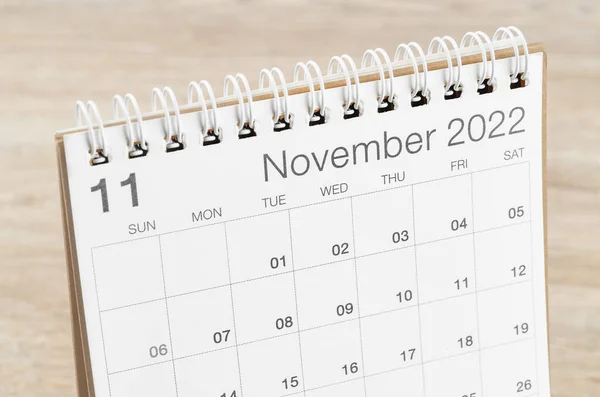 Listopad 2022 Stůl Kalendář Dřevěném Pozadí — Stock fotografie
