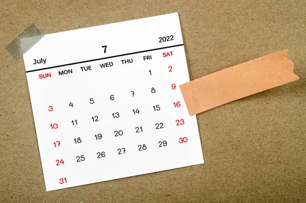 Ημερολόγιο Του Ιουλίου 2022 Κενό Αυτοκόλλητο Σημείωμα Χαρτί Καφέ Φόντο — Φωτογραφία Αρχείου