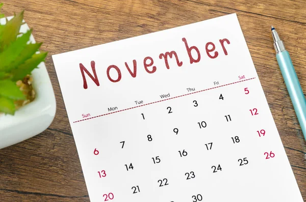 November 2022 Calendar Pen Wooden Background — Stock Photo, Image
