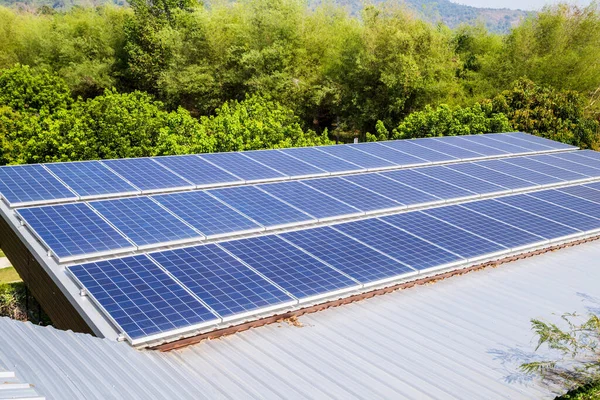 Solar Photovoltaic Panels Roof House Alternative Power Energy Concept Royaltyfria Stockbilder