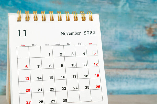 Ежемесячный настольный календарь на 2022 год.