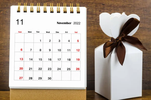November 2022 Monatlicher Schreibtischkalender Für Das Jahr 2022 Mit Geschenkbox — Stockfoto