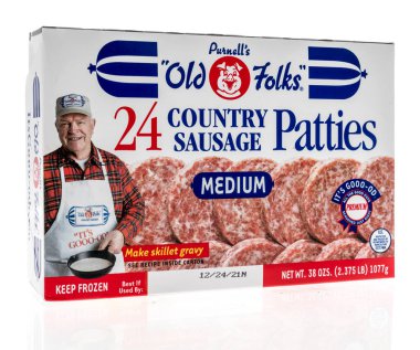 Winneconne, WI -23 Nisan 2022: İzole edilmiş bir arka planda bir paket yaşlı köylü sosis köftesi