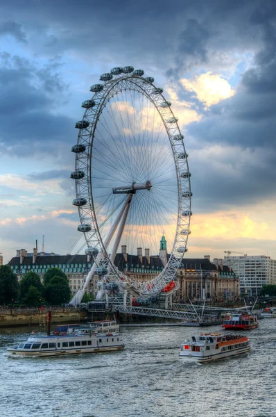 Ojo de Londres al atardecer - HDR —  Fotos de Stock