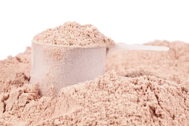 Bir kaşık çikolata peynir altı suyu proteini izole
