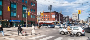Toronto - 2 Mayıs: 2 Mayıs 2007 Toronto kensington dükkanlar ve evler. Kensington market City çok kültürlü bir mahalle ve Kanada Ulusal tarihi bir site Kasım ilan edildi