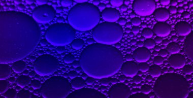 Sıvının içinde makro yağ damlaları