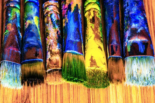 sanatsal fırçaların