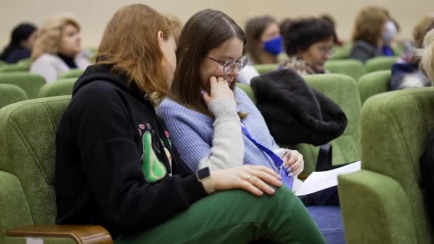 Minsk, Belarus - 10 09 2021: Rusça öğretmek için uluslararası forum — Stok video