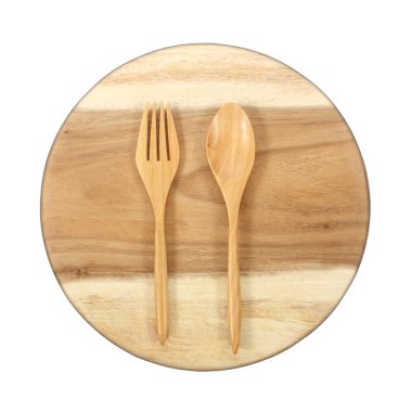 Boş ahşap plaka ve ahşap tabak ve kaşık, çatal kaşık, çatal beyaz arka plan üzerinde ayarla