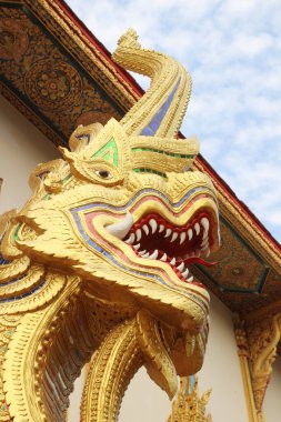  Tapınakta Naga heykeli, Tayland.