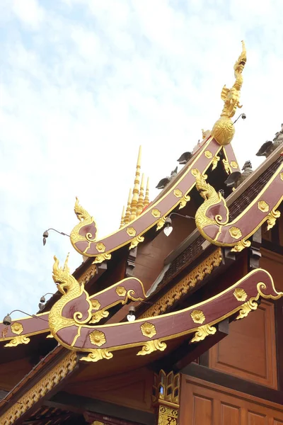 Tetto Del Tempio Thailandia Sullo Sfondo Superiore — Foto Stock