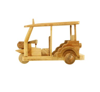 Tuk Tuk tahta oyuncak modeli beyaz arkaplanda izole edildi