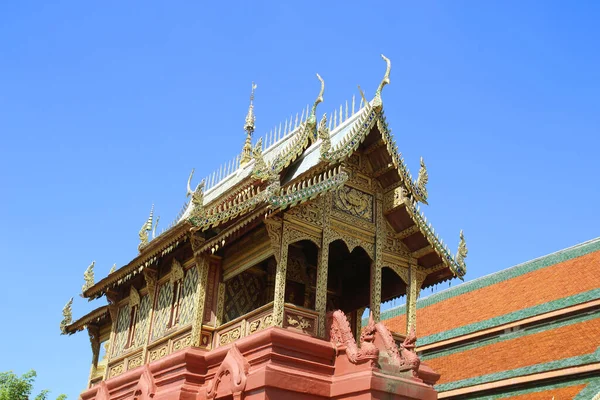 Wat Phra Haripunchai Lamphun Thailand — стокове фото