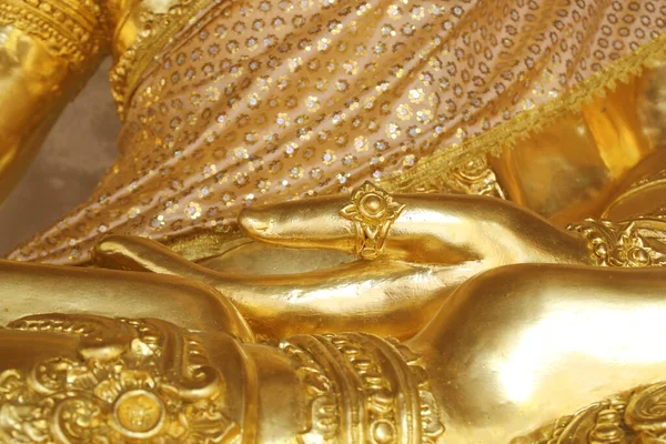 Mão Ouro Imagem Buda Perto — Fotografia de Stock