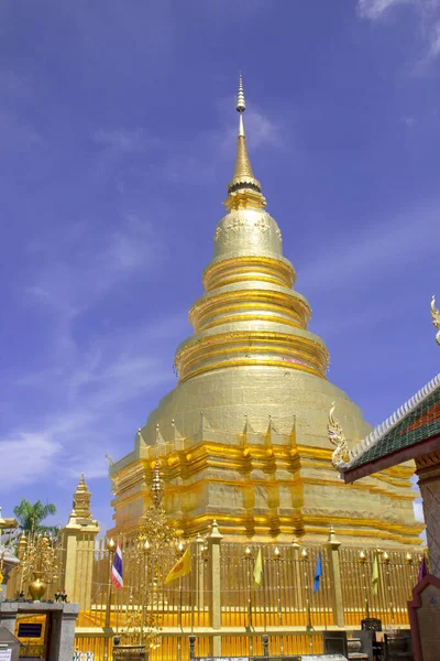 Beautiful Golden Pagoda Temple Northern Thailand — Foto Stock