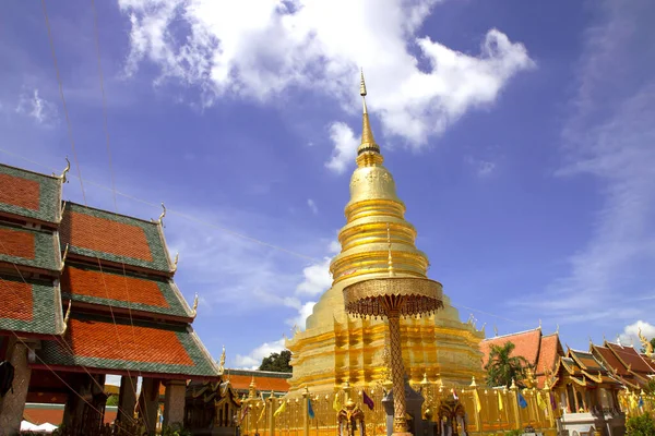 Pagoda Oro Tempio Nel Nord Della Thailandia — Foto Stock