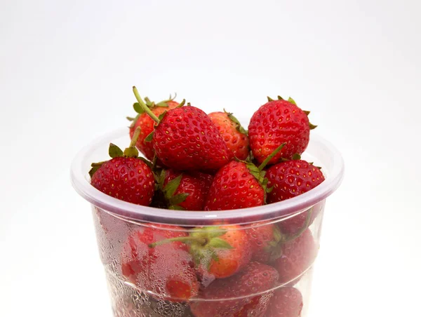 Strawberry Plastic Clear Cup — Zdjęcie stockowe