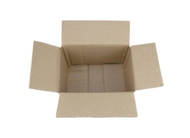 Beyaz arkaplan üzerinde izole kapaklı karton kutu açık