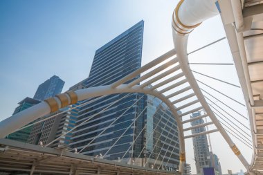 bangkok. finansal bölgede geçit