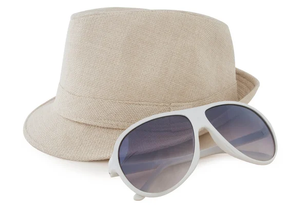 Шляпа, солнечные очки — стоковое фото