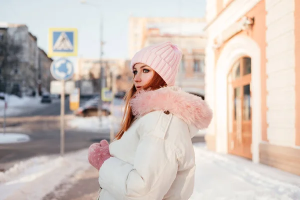 Smiling Ginger Young Woman Coat Pink Mittens Standing Winter City — Stock Photo, Image