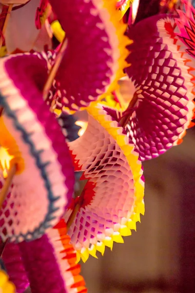 Çin kağıdı dragon oyuncak