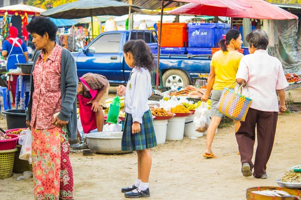 Gente comprando —  Fotos de Stock