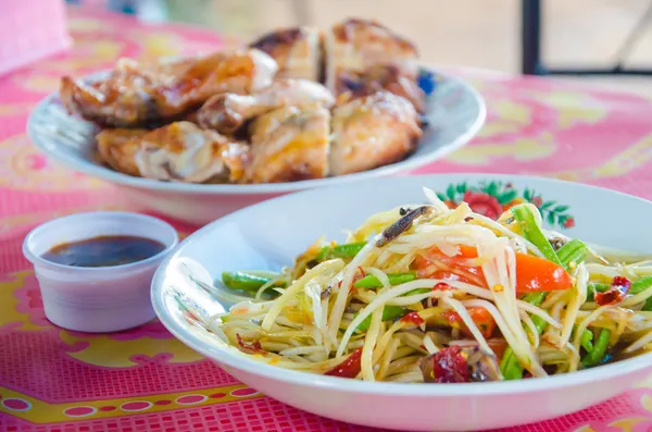 Yeşil Papaya Salatası, Somtum Tayland Yemeği