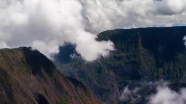 bulutlar timelapse dağ, cilaos, reunion
