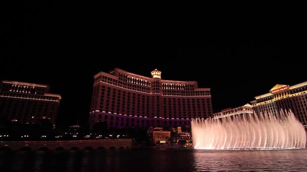 Bellagio Fountain, одна часть полного шоу, Лас-Вегас — стоковое видео