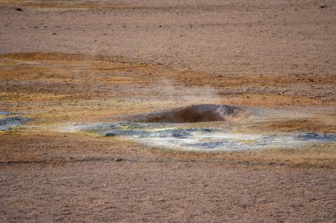 Nmafjall Dağı 'nın manzarası Fumaroles kaynayan çamur çukuru Elmas Çemberi