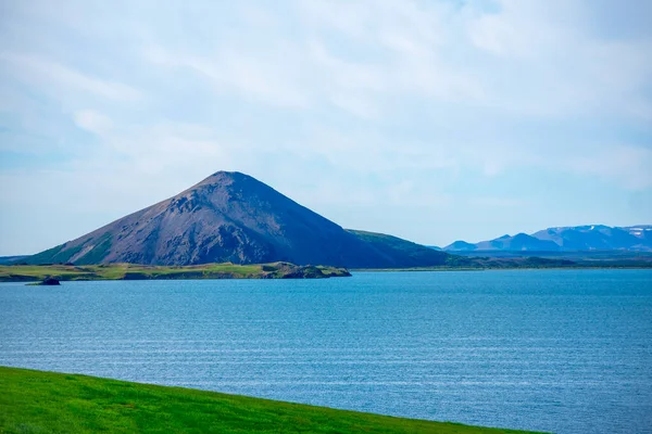 Paisaje Montaña Agua Lago Myvatyn Diamond Circle —  Fotos de Stock