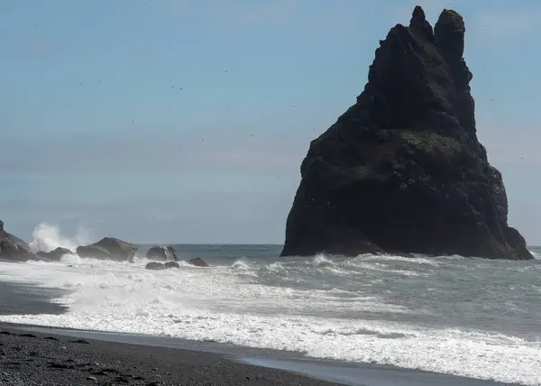 Seascape Waves Crashing Reynisfjara Black Sand Beach Vik — Stock Photo, Image