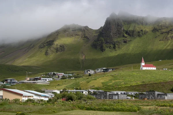 Landschaft Der Kirche Und Des Dorfes Vik Myrdal Auf Einem — Stockfoto