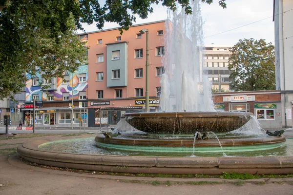 Paesaggio Fontana Schizzi Nel Centro Della Città Kaiserslautern Renania Palatinato — Foto Stock