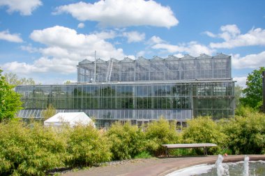 Garten der Welt Marzahn Berlin 'deki Bali Bahçesi manzarası