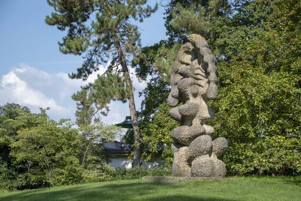 Luisenpark Taki Taş Heykel Manzarası Mannheim Baden Wurttemburg — Stok fotoğraf