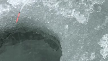 buz-delik kış nehir buz balıkçılık