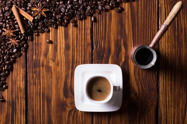 Granos de café, taza de café — Foto de Stock