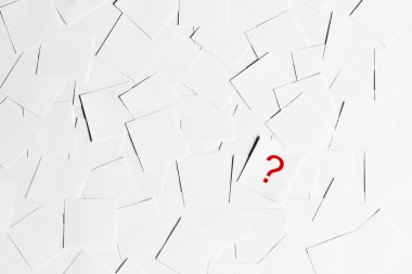 Not kağıdı soru işareti ile