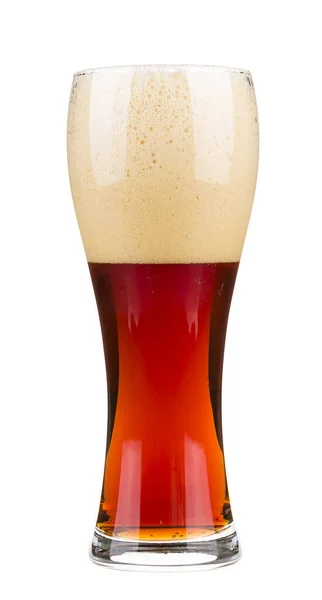 Rood Bier Met Bellenschuim Een Glas Geïsoleerd Witte Achtergrond — Stockfoto