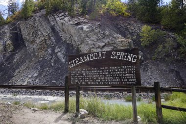 Steamboat Springs, Colorado, ABD 20 Eylül 2022: Steamboat Springs 'in isim efsanesini açıklayan imza.