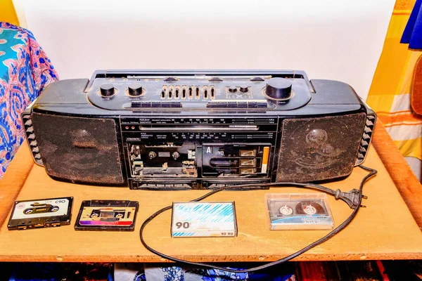 Stary Importowany Dwukasetowy Magnetofon — Zdjęcie stockowe