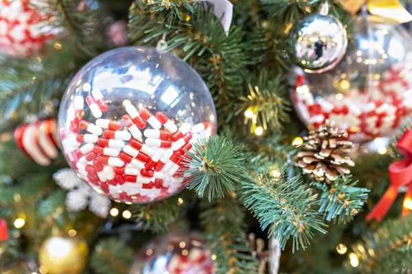 Fundo Natal Uma Árvore Natal Decorada Com Brinquedos Natal Férias — Fotografia de Stock