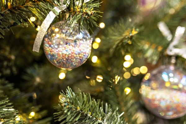 Fundo Natal Uma Árvore Natal Decorada Com Brinquedos Natal Férias — Fotografia de Stock