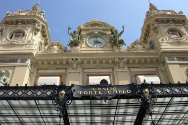Monte Carlo, Monako, kumarhane binası.