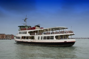 Venedik turistik yolcu gemisi