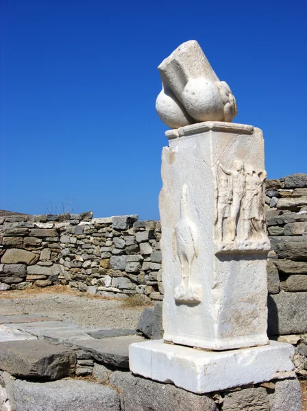 Estatua del pene falo en Delos, Grecia — Foto de Stock